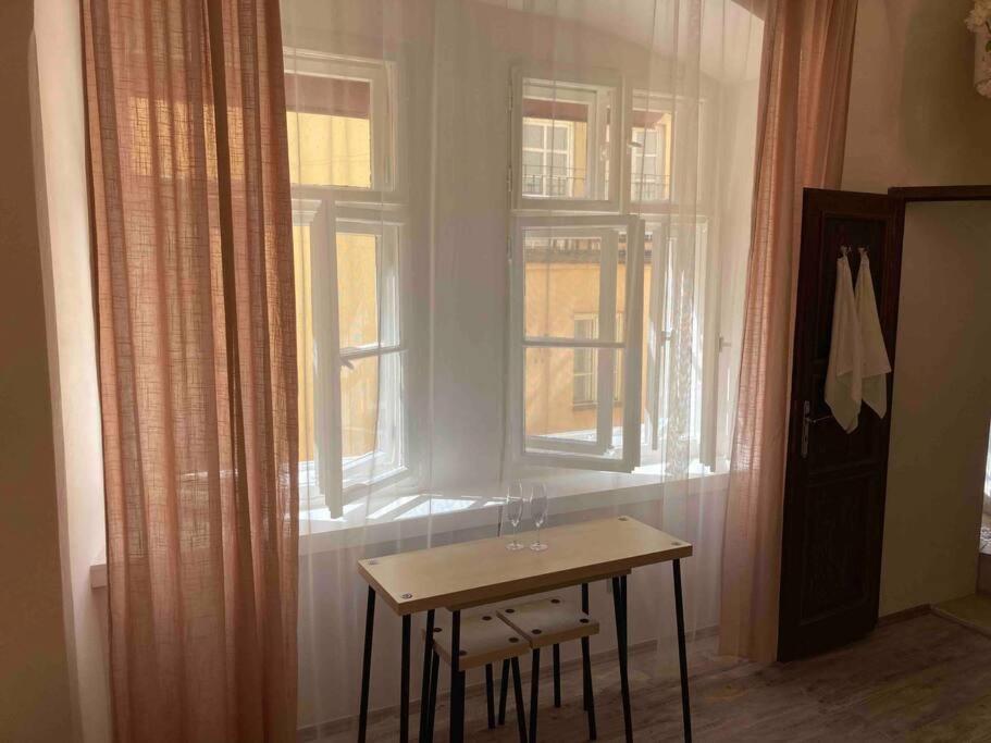 Studio In Gothic House, 50M To The Old Town Square Praga Exterior foto