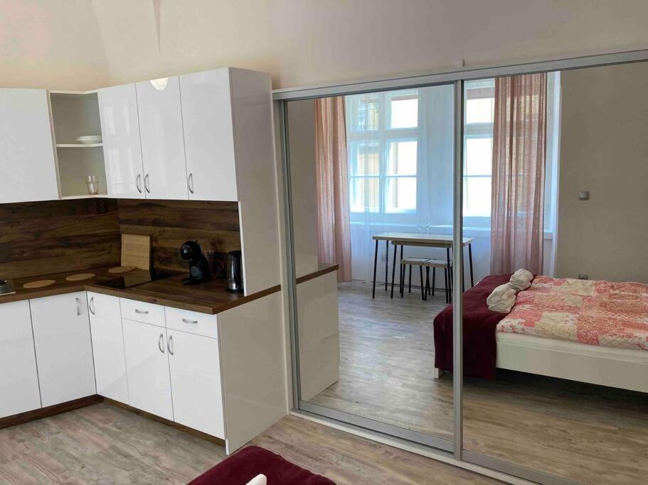 Studio In Gothic House, 50M To The Old Town Square Praga Exterior foto